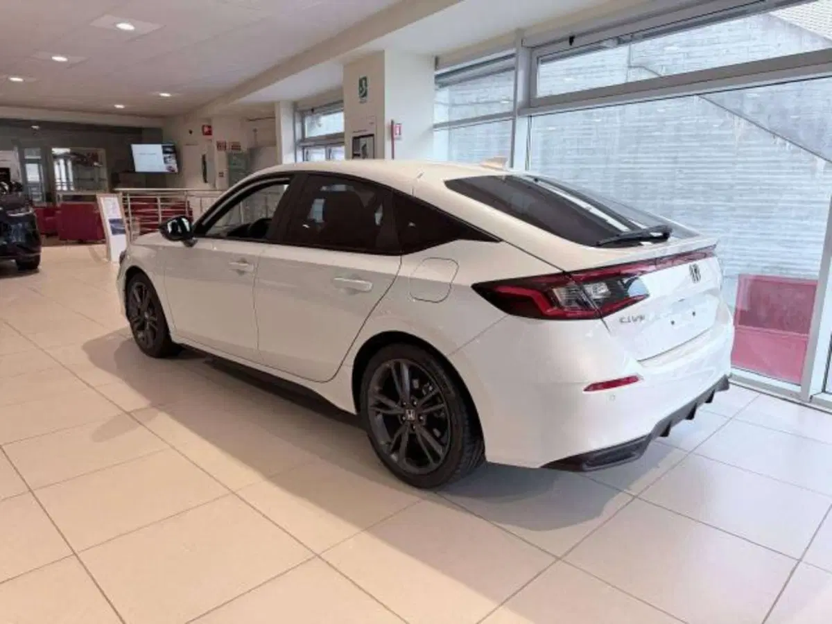 Honda Civic nuova a Savona (4)
