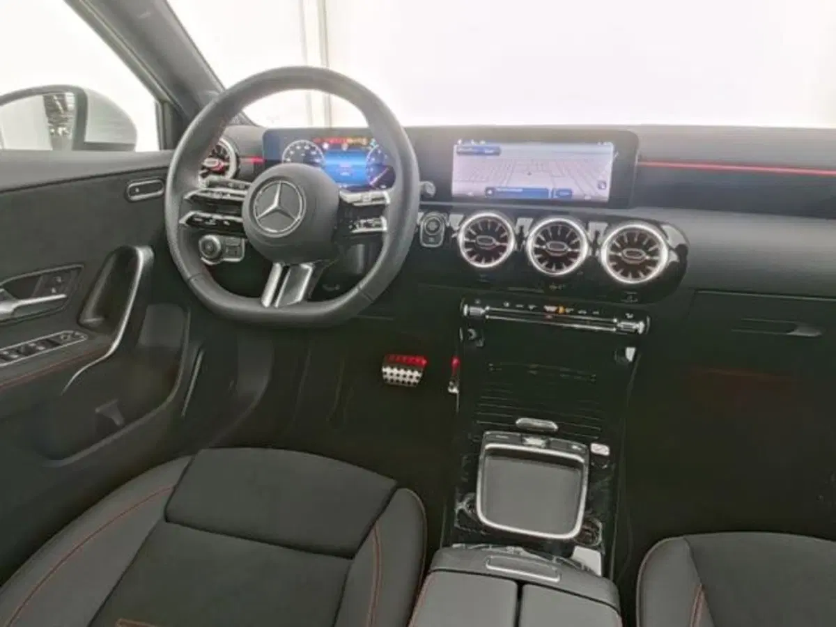 Mercedes-Benz Classe A usata a Milano (6)