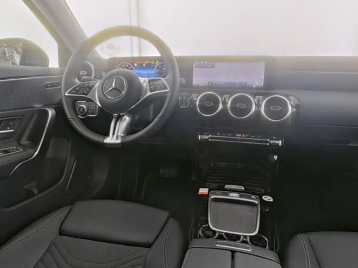 Mercedes-Benz Classe A usata a Milano (6)