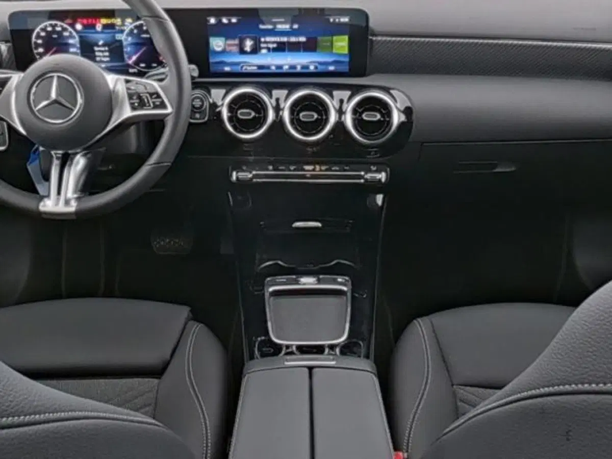 Mercedes-Benz Classe A usata a Milano (5)