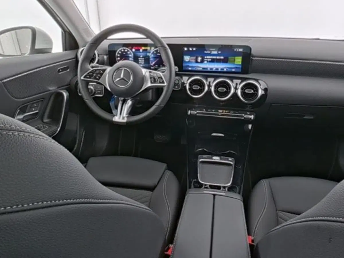 Mercedes-Benz Classe A usata a Milano (6)