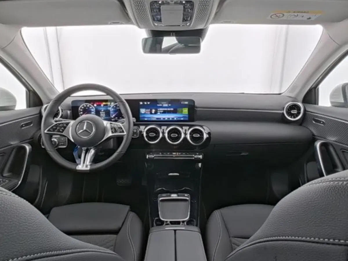 Mercedes-Benz Classe A usata a Milano (7)