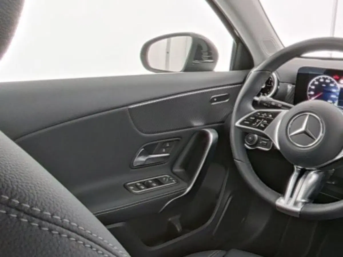 Mercedes-Benz Classe A usata a Milano (5)