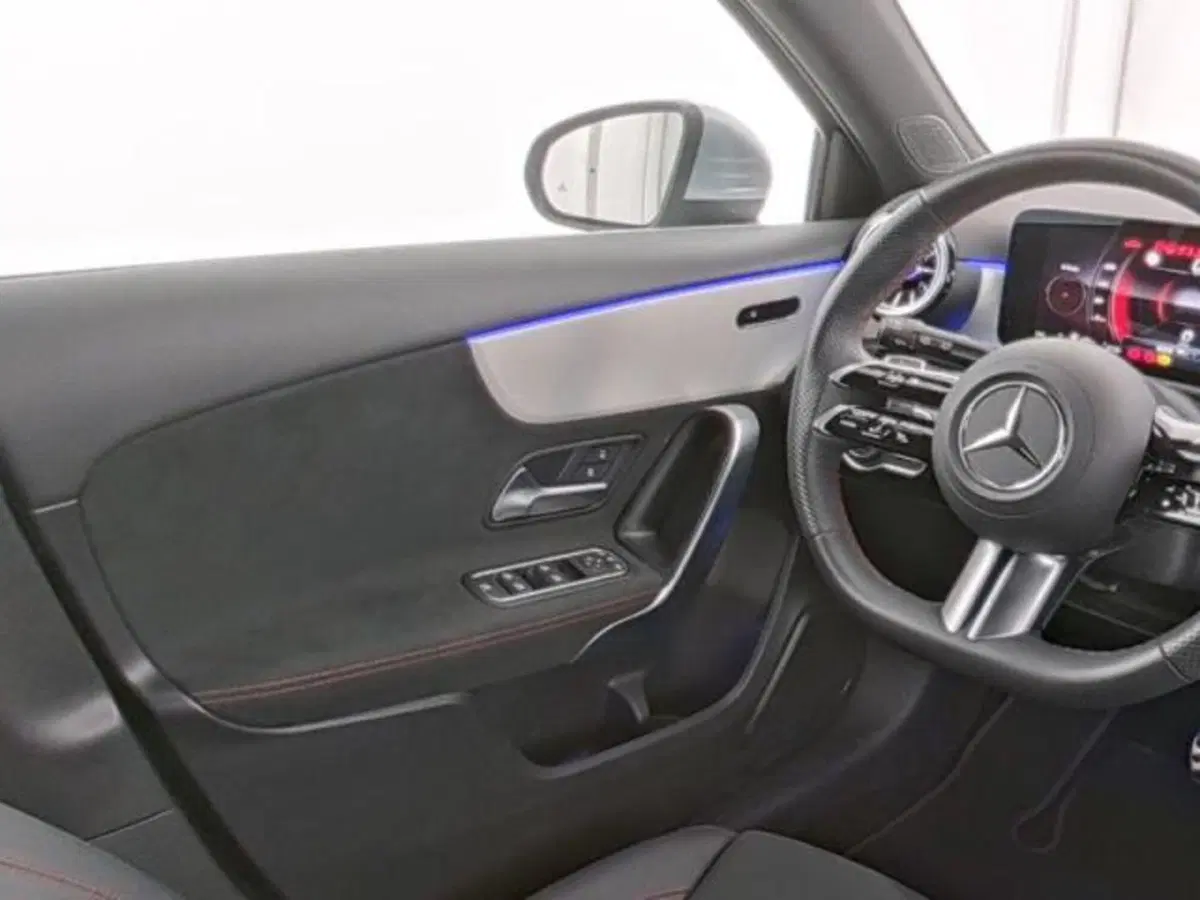 Mercedes-Benz Classe A usata a Milano (6)