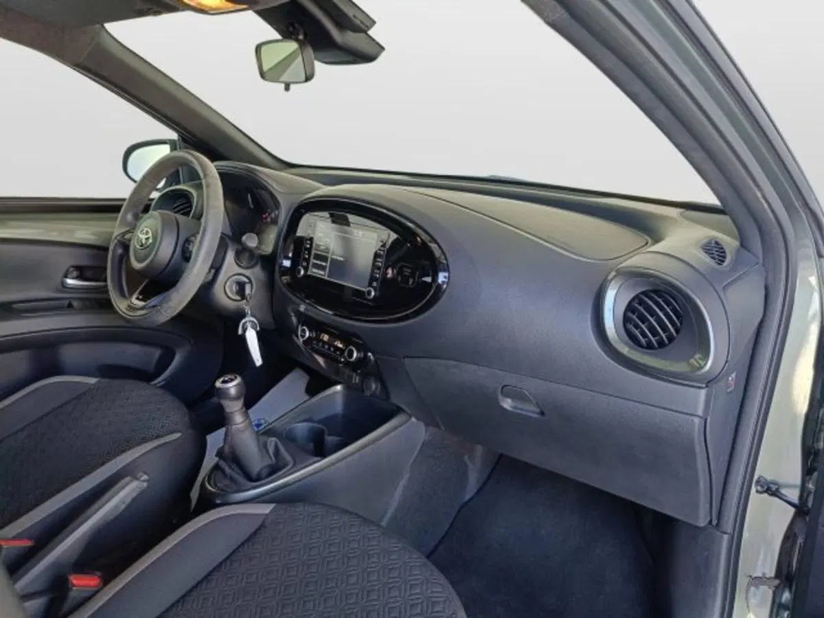 Toyota Aygo X usata a Teramo (10)