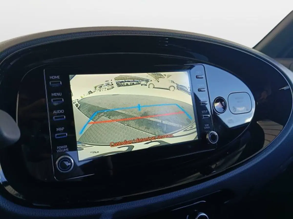Toyota Aygo X usata a Teramo (14)