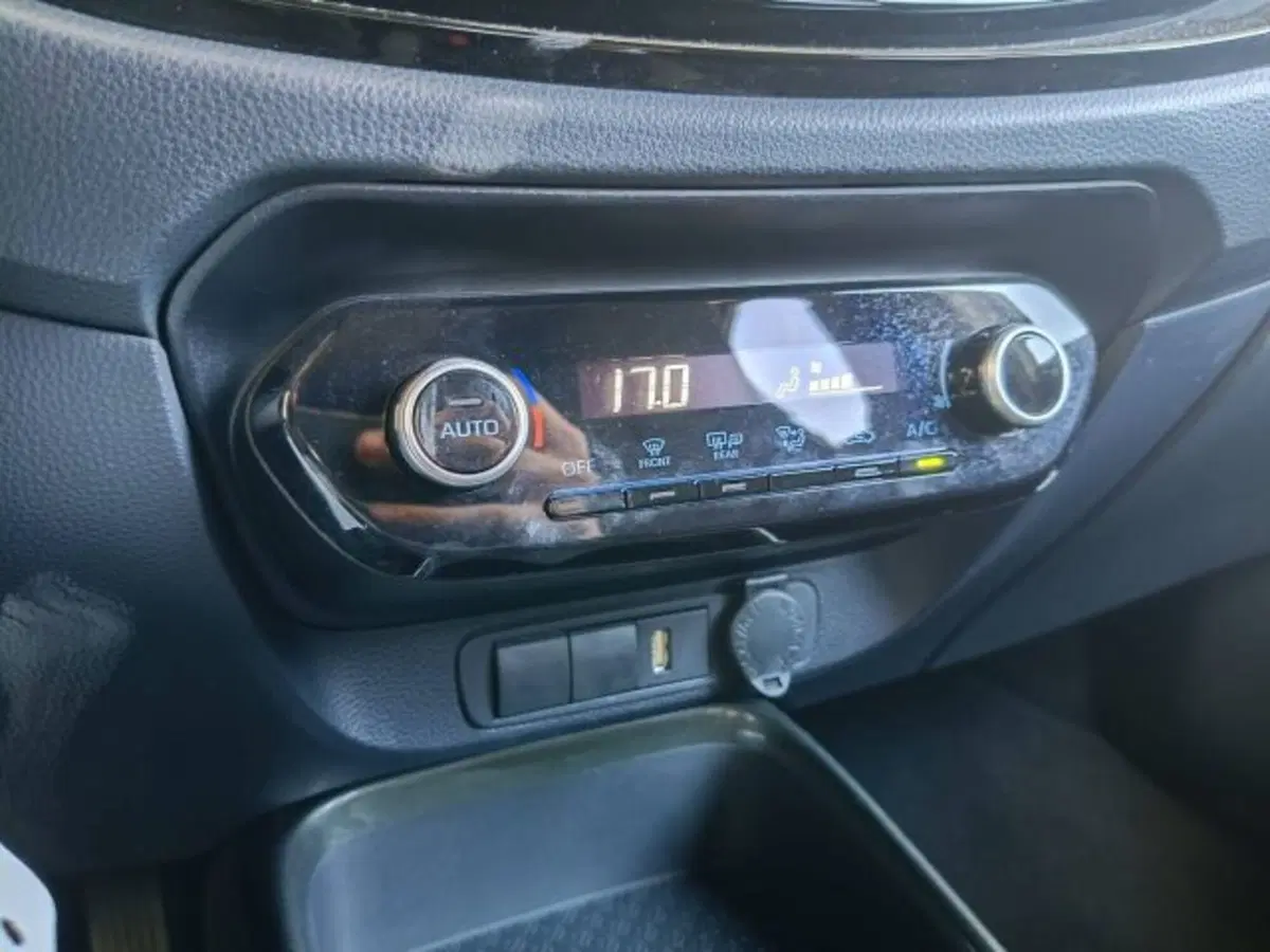 Toyota Aygo X usata a Teramo (15)