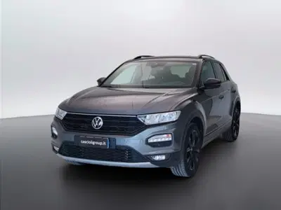 Volkswagen T-Roc 2.0 tdi Style 115cv del 2021 usata a Mosciano Sant'Angelo