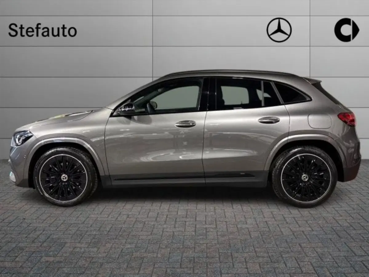 Mercedes-Benz GLA SUV nuova a Bologna (3)