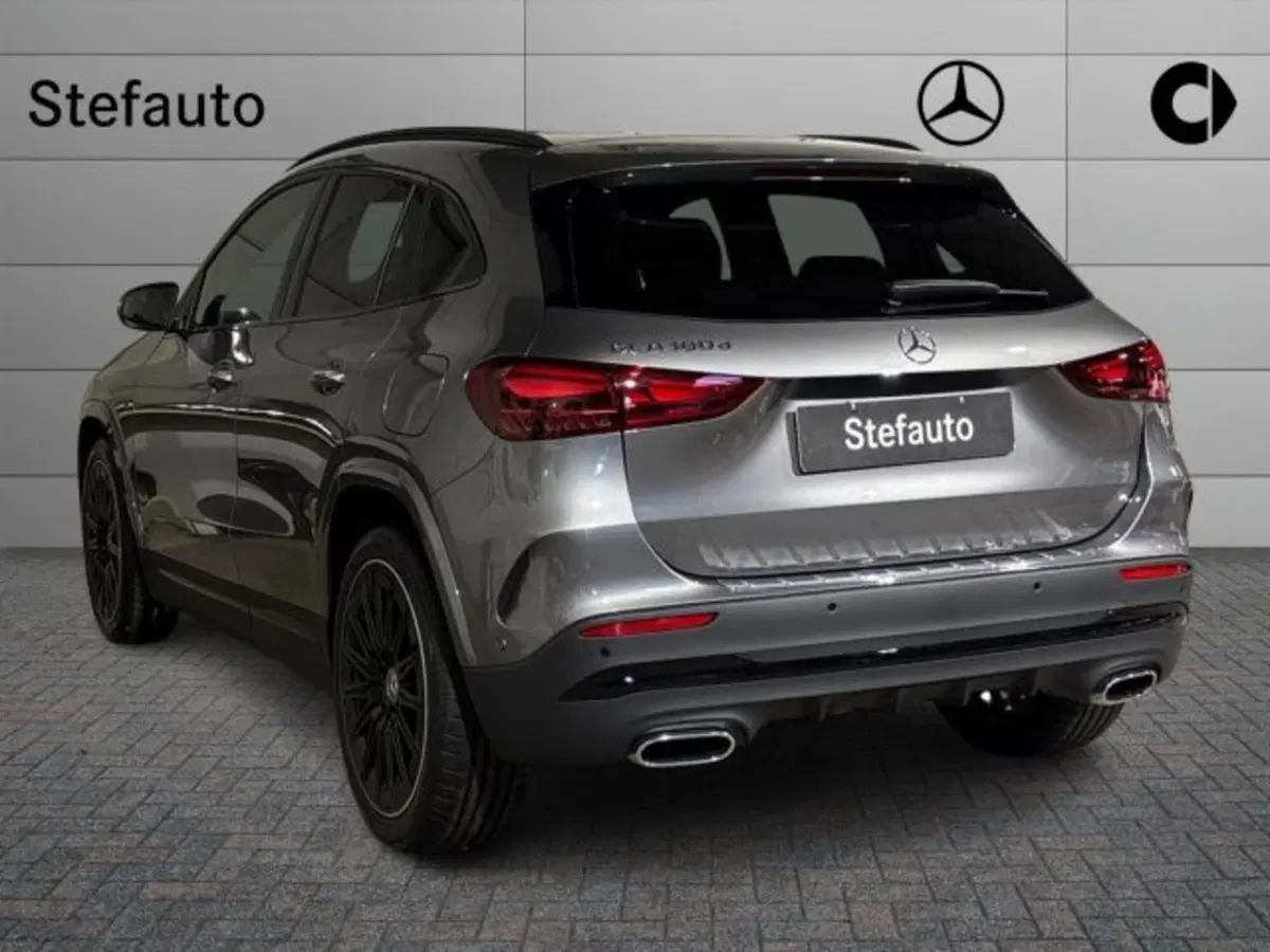 Mercedes-Benz GLA SUV nuova a Bologna (5)