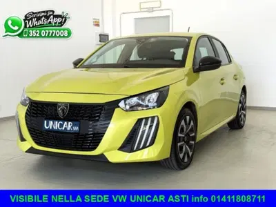 Peugeot 208 1.2 hybrid Active 100cv e-dcs 6 del 2024 usata a Alba