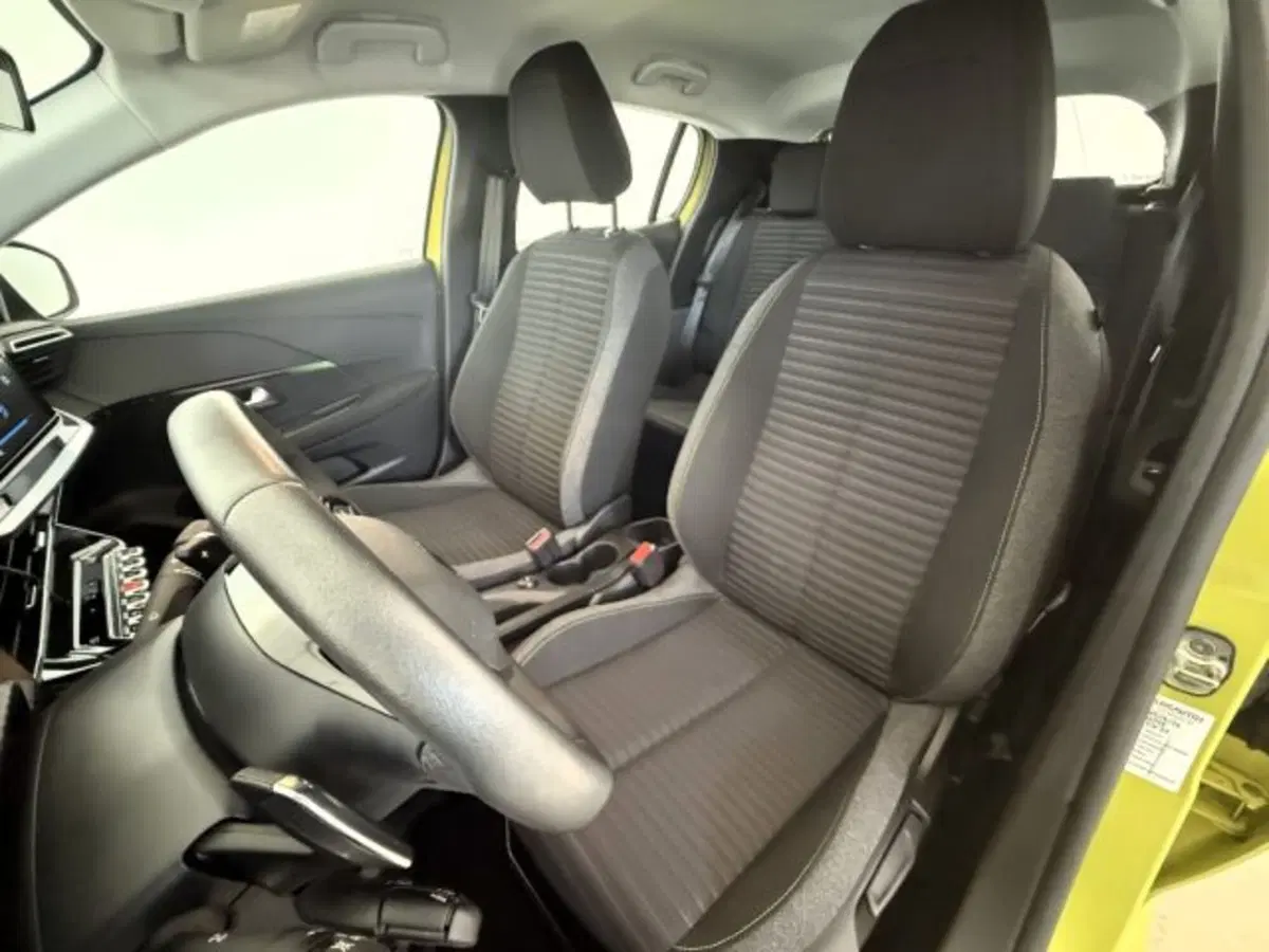 Peugeot 208 usata a Cuneo (15)