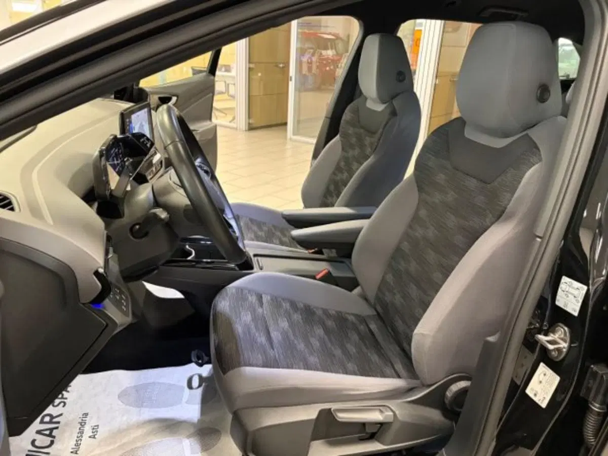 Volkswagen ID.4 usata a Cuneo (13)