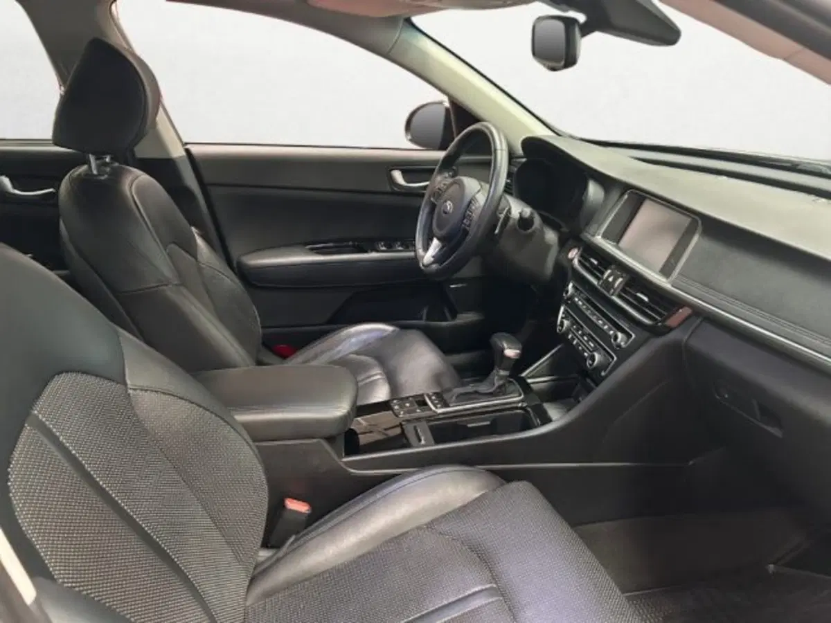 Kia Optima usata a Treviso (12)