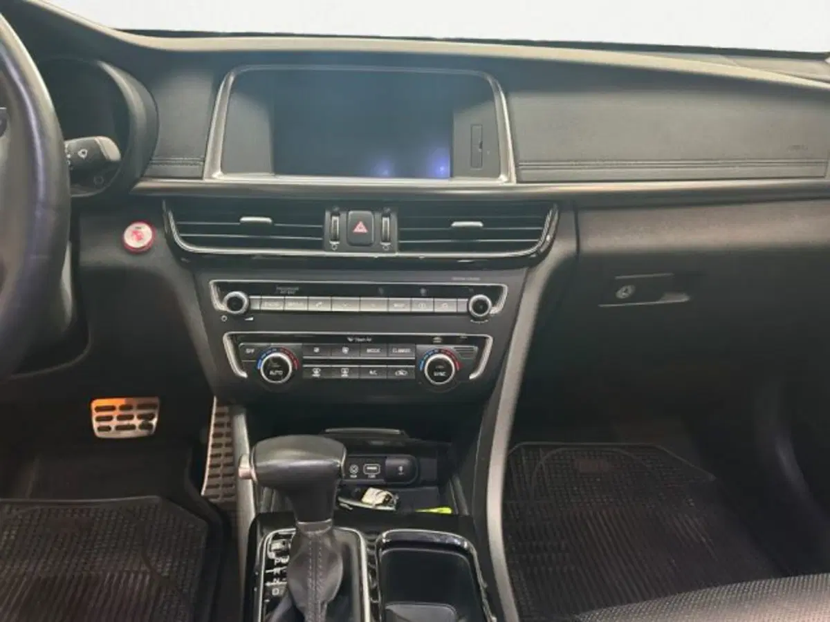 Kia Optima usata a Treviso (14)