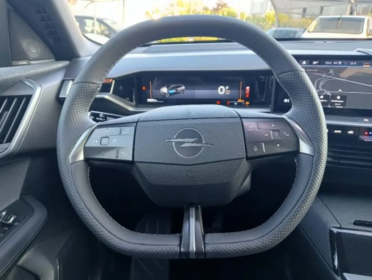 Opel Grandland usata a Brescia (7)