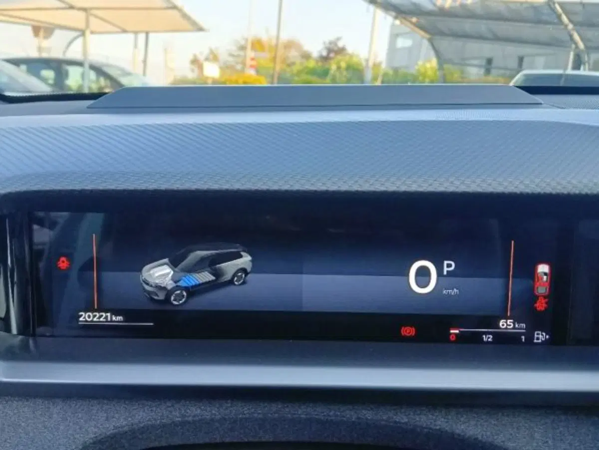 Opel Grandland usata a Brescia (8)