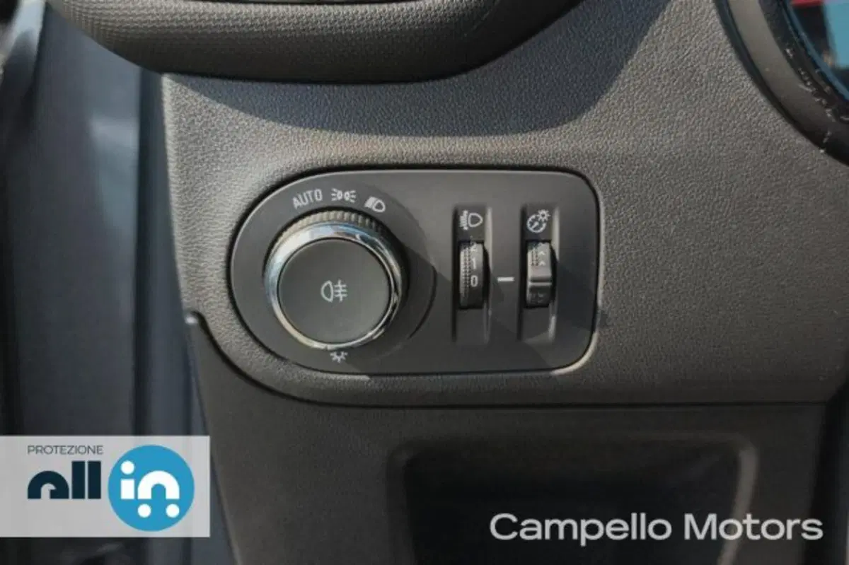 Opel Crossland X usata a Venezia (16)