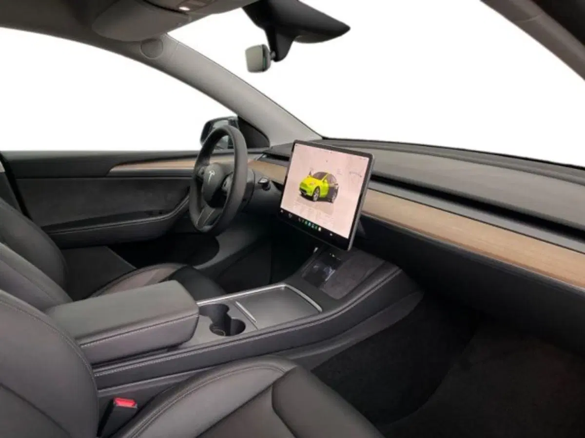 Tesla Model Y usata a Verona (15)