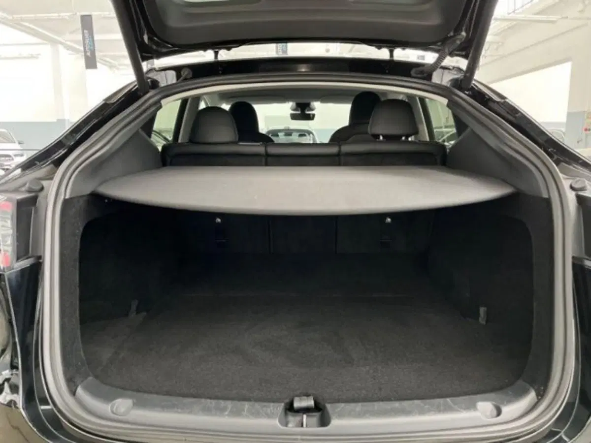 Tesla Model Y usata a Verona (8)