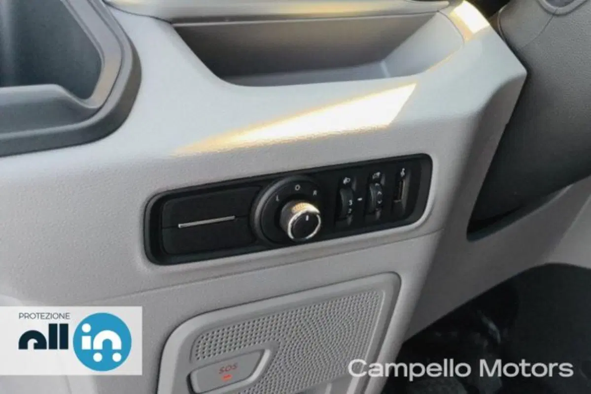 Maxus Deliver Furgone usata a Venezia (10)