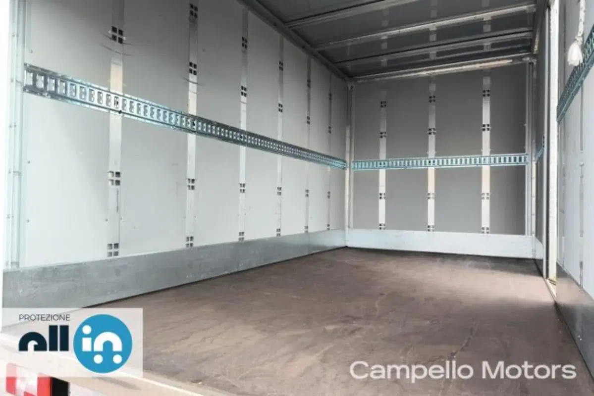 Maxus Deliver Furgone usata a Venezia (12)