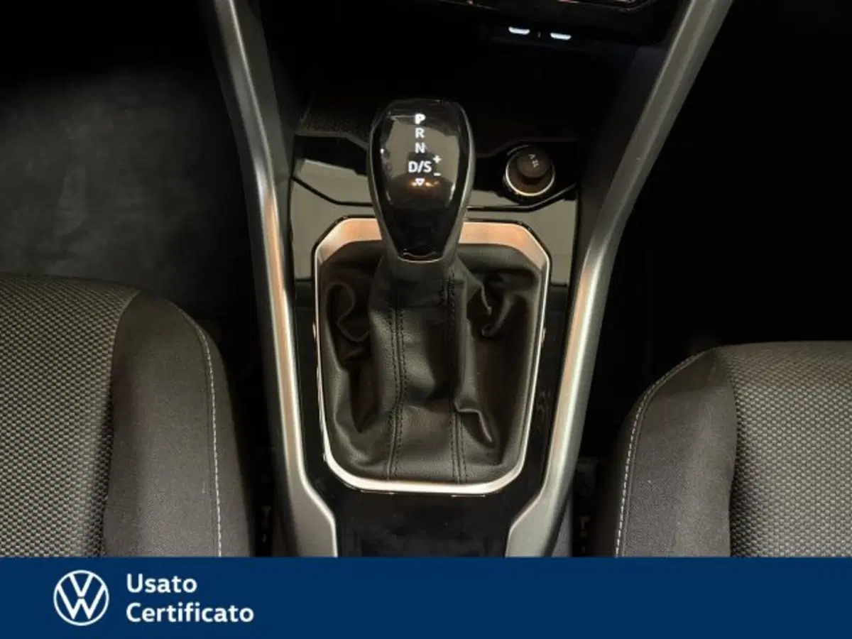 Volkswagen T-Roc usata a Vicenza (11)