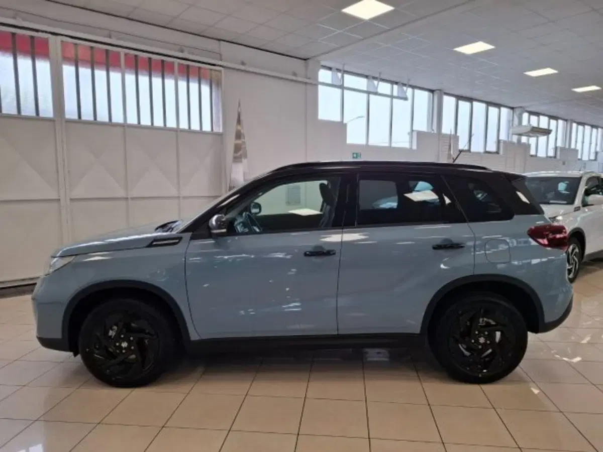 Suzuki Vitara nuova a Reggio Emilia (2)