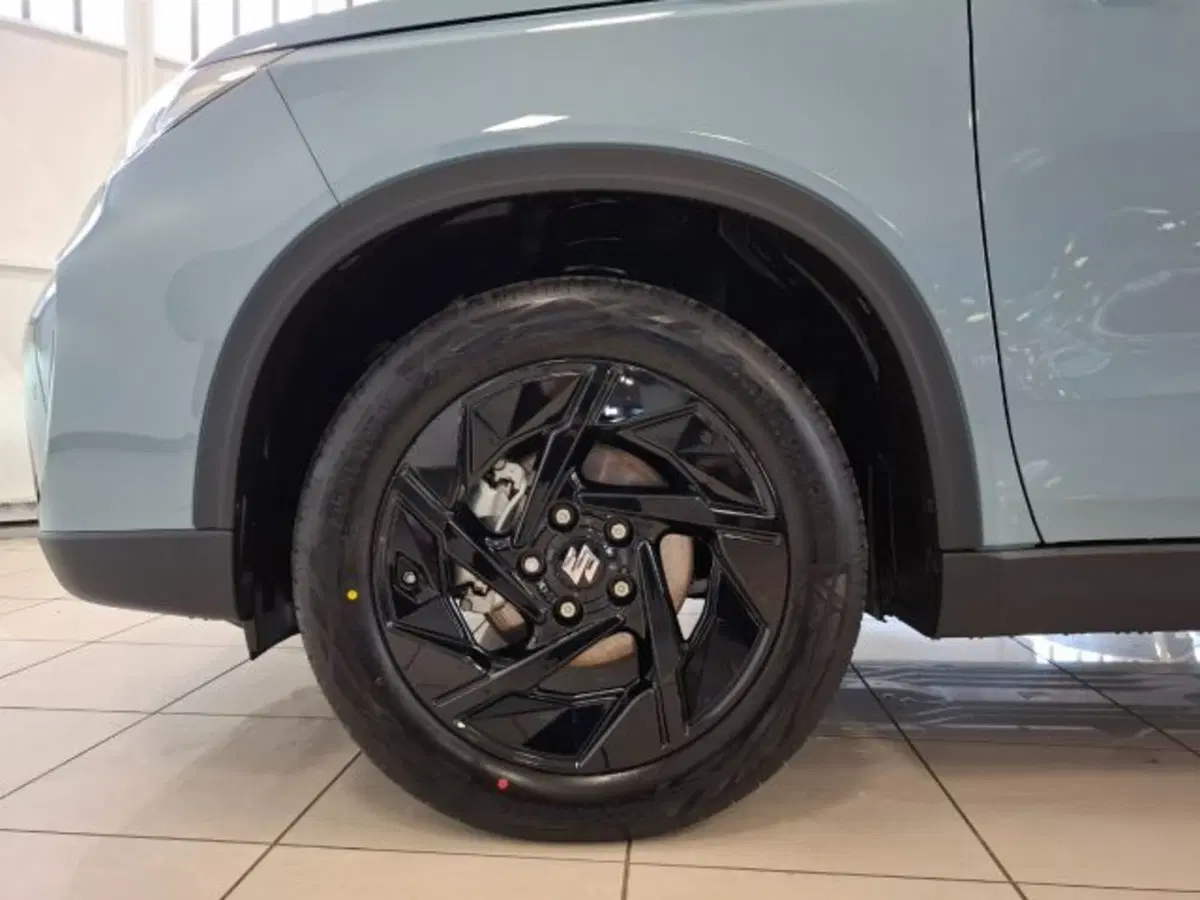 Suzuki Vitara nuova a Reggio Emilia (20)