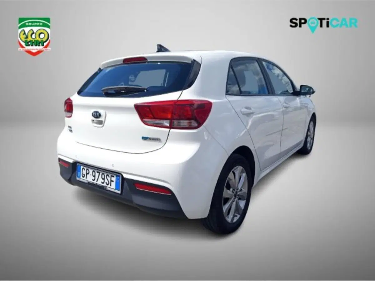 Kia Rio usata a Frosinone (18)