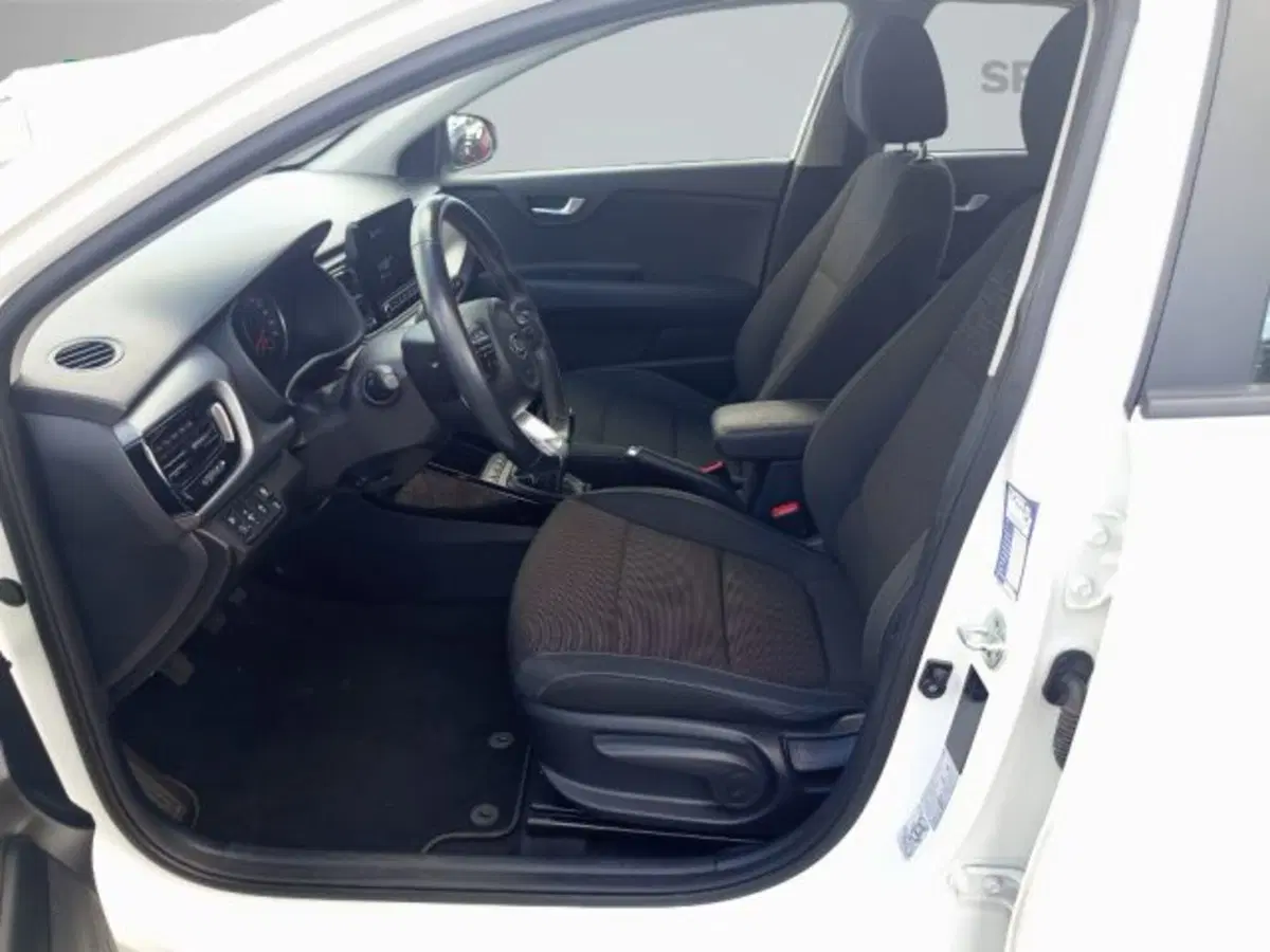 Kia Rio usata a Frosinone (8)