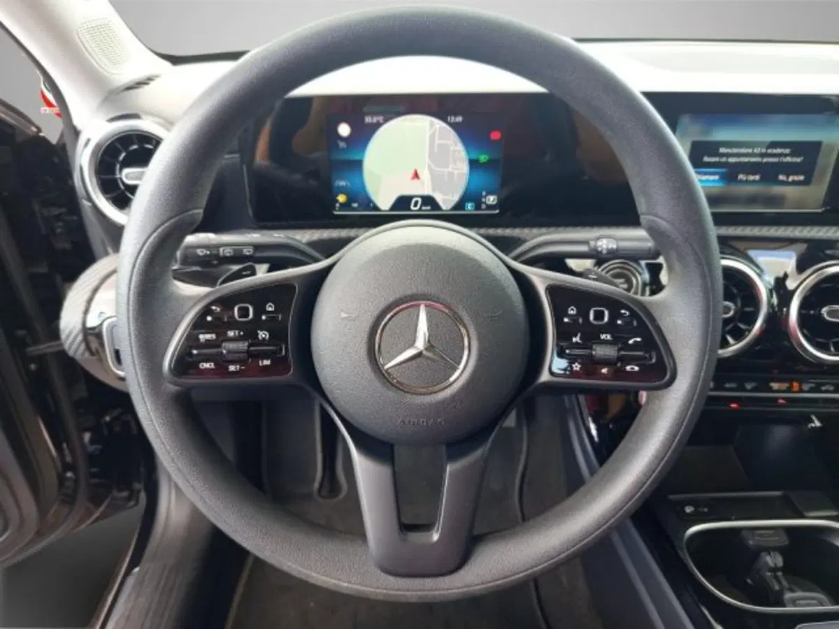 Mercedes-Benz Classe A Sedan usata a Frosinone (10)
