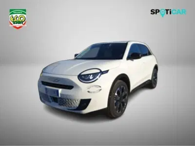 Fiat 600 1.2 hybrid La Prima 145cv auto del 2025 usata a San Giorgio a Liri
