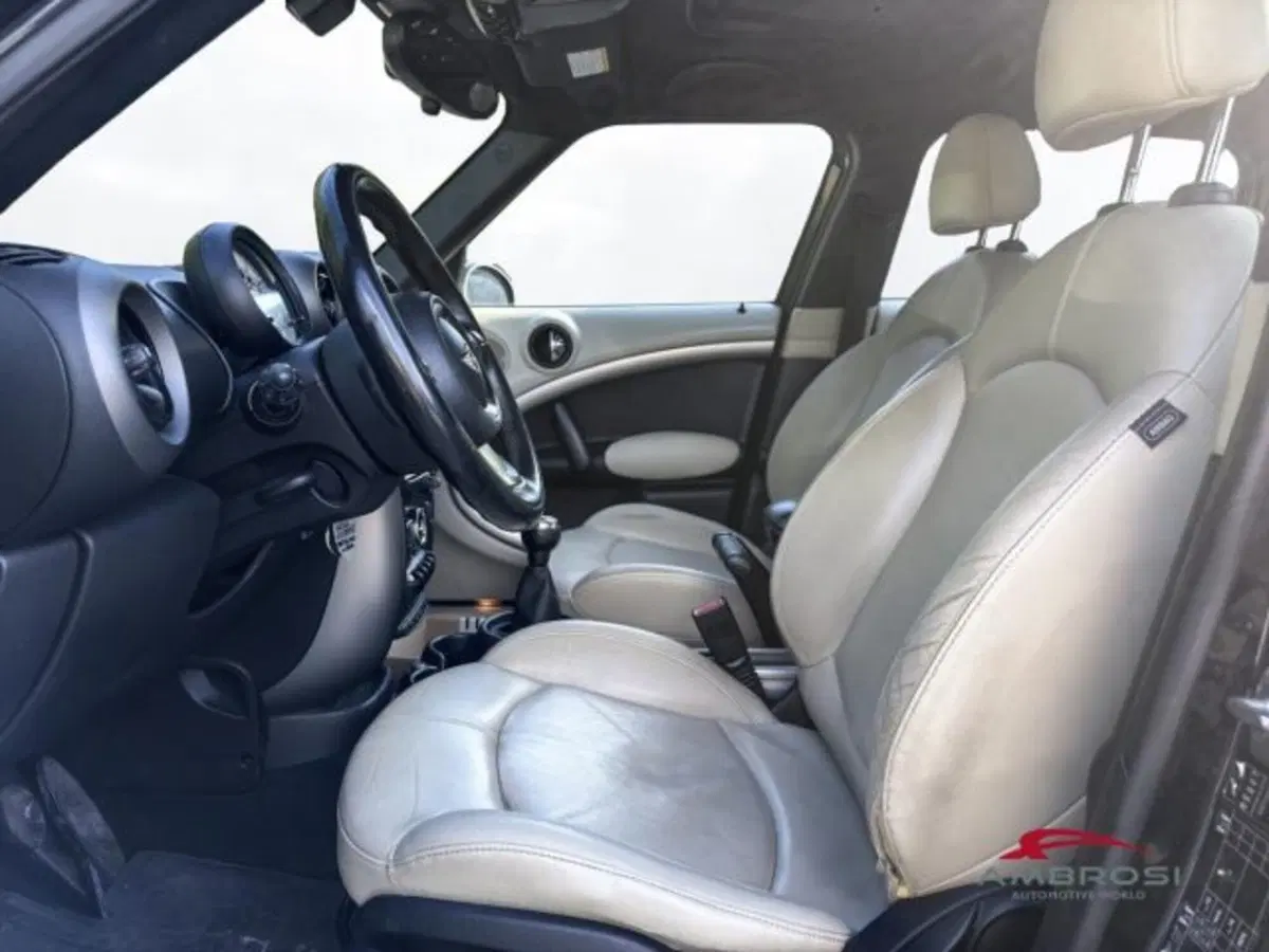 MINI Mini Countryman usata a Perugia (9)
