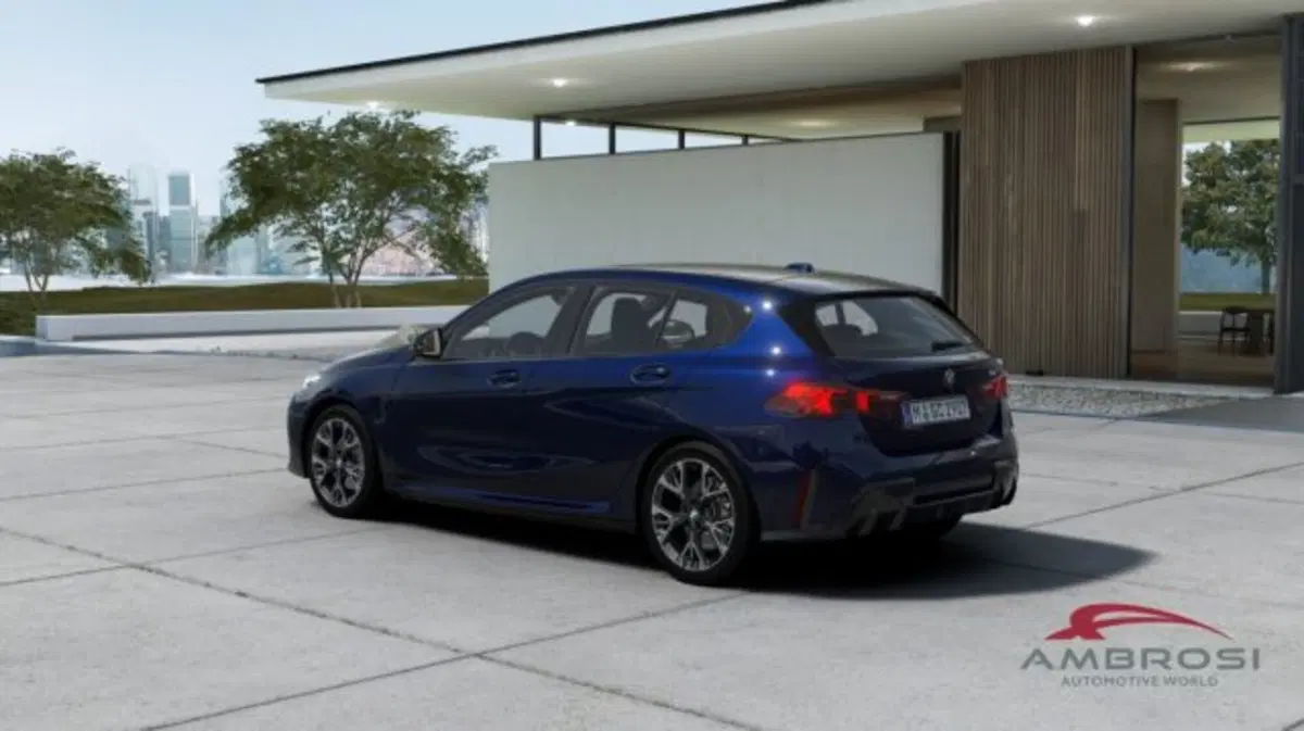 BMW Serie 1 nuova a Perugia (2)