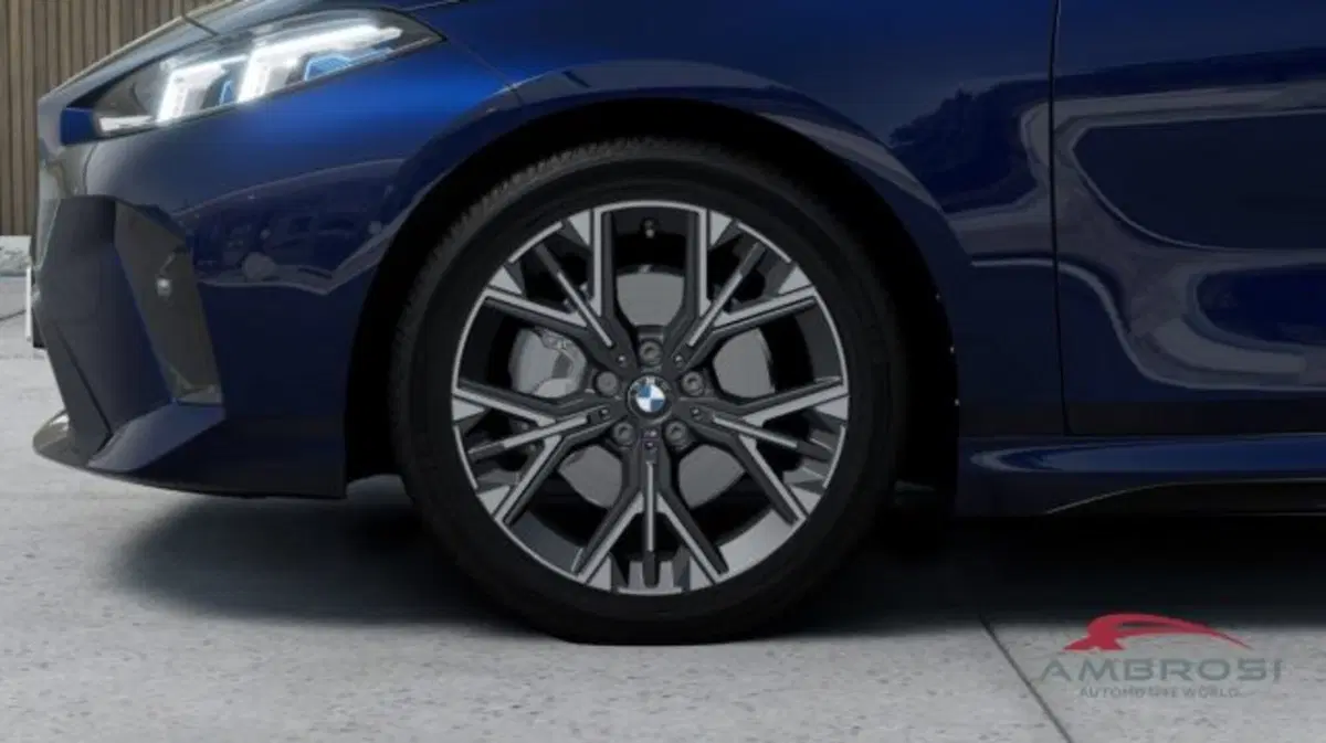 BMW Serie 1 nuova a Perugia (8)