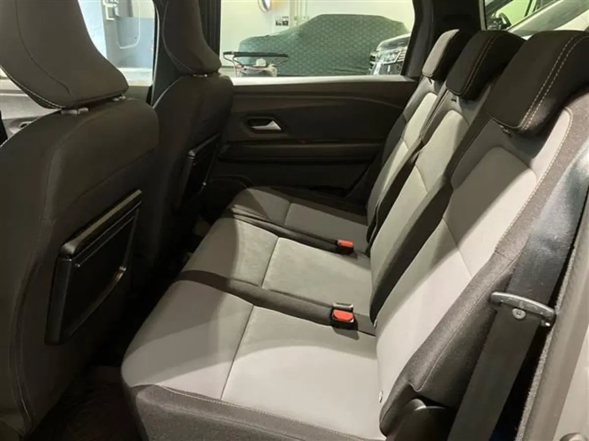 Dacia Jogger usata a Como (12)