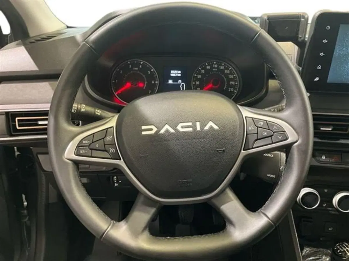 Dacia Jogger usata a Como (16)