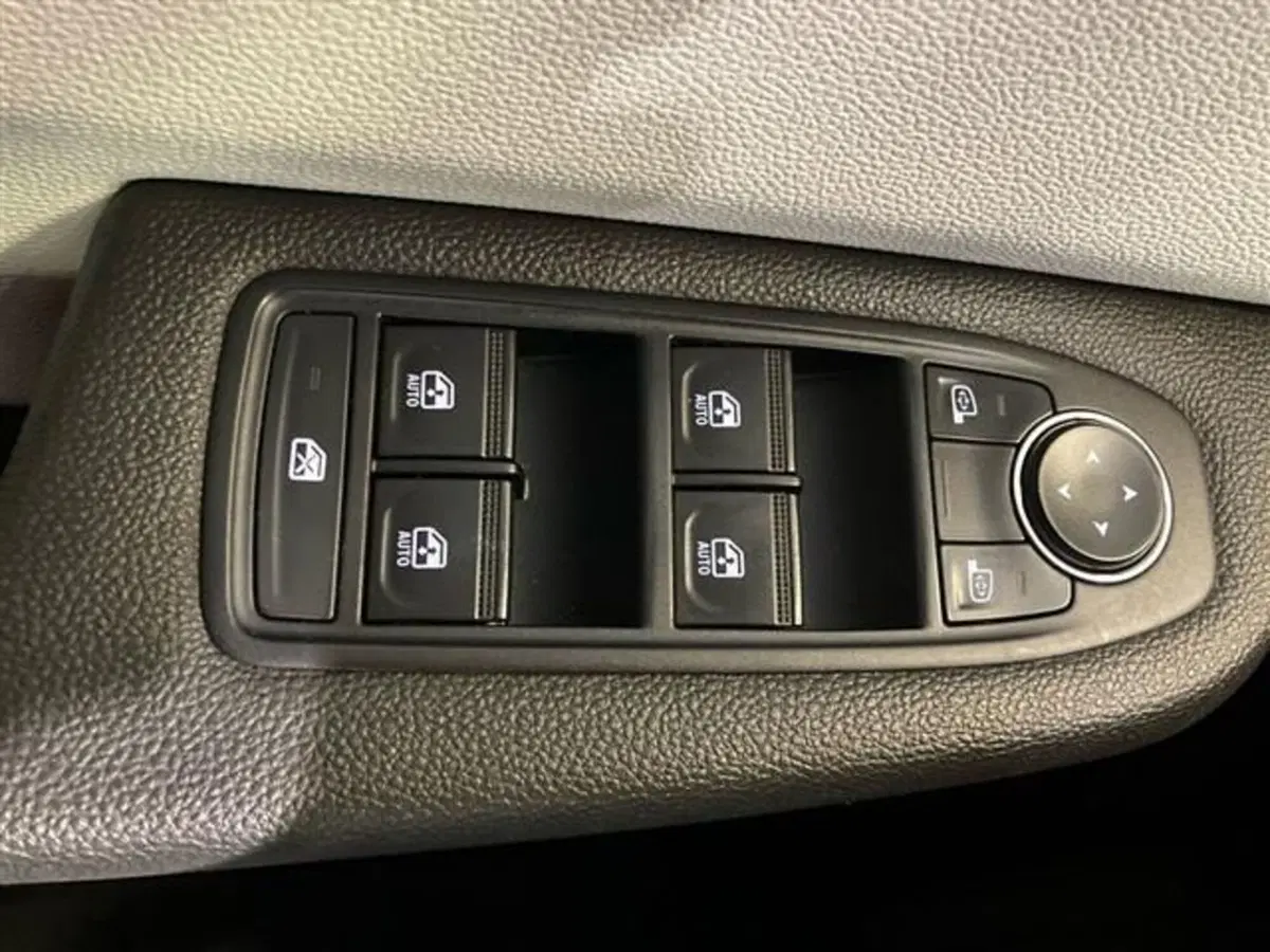 Renault Clio usata a Como (20)