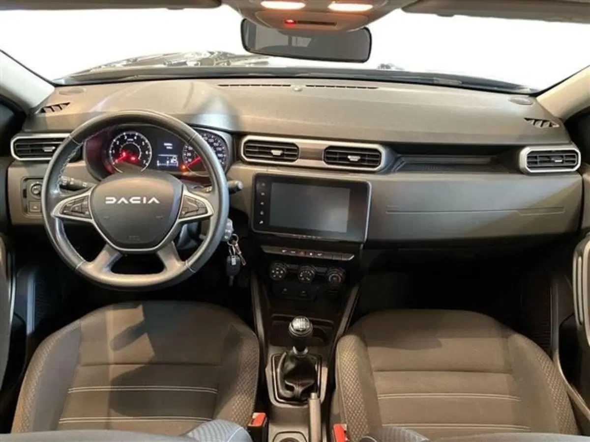 Dacia Duster usata a Como (9)