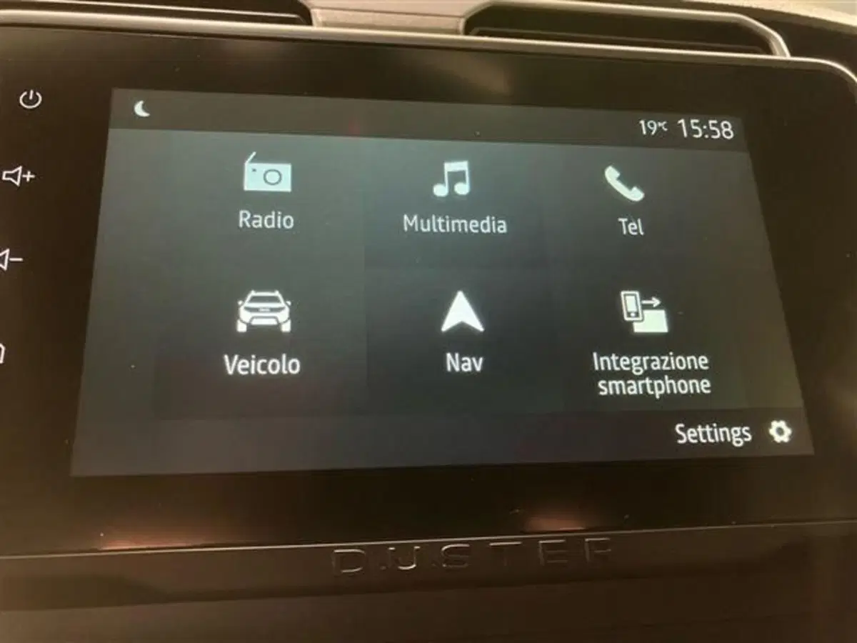 Dacia Duster usata a Como (13)