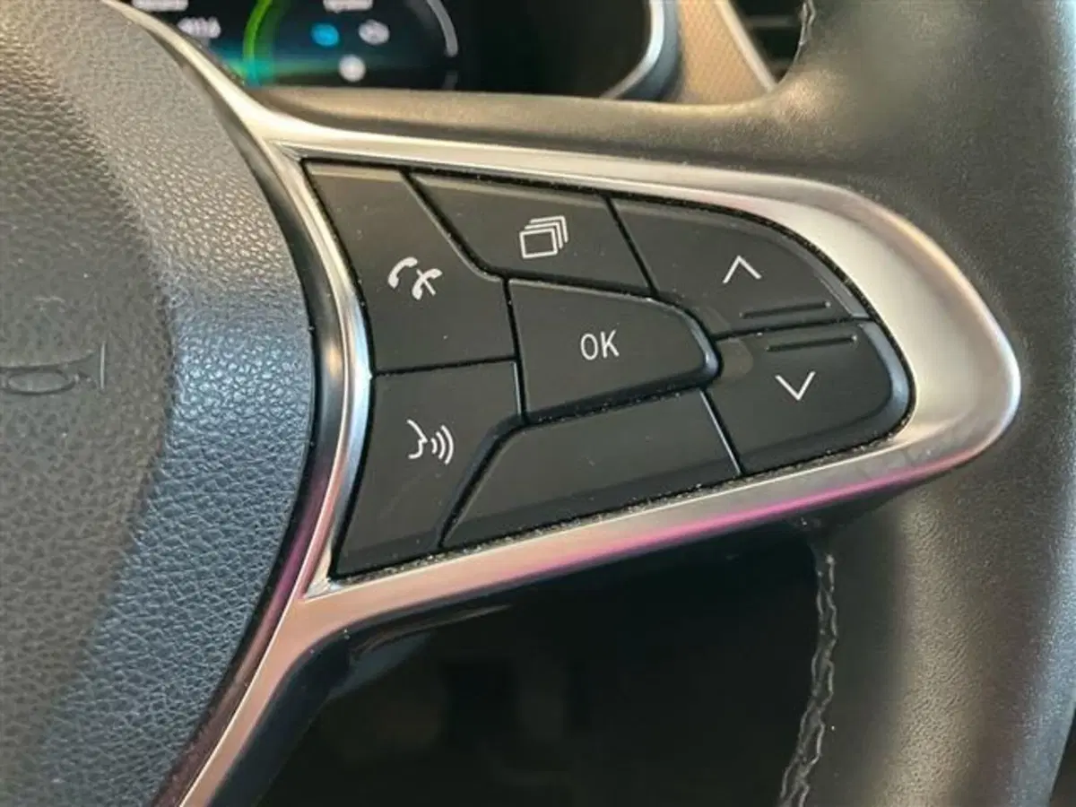Renault Arkana usata a Como (18)