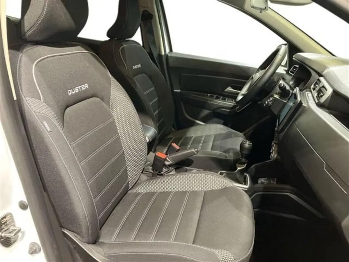 Dacia Duster usata a Como (10)