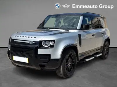 Land Rover Defender 110 2.0 SD4 240CV AWD Auto del 2021 usata a Lecce