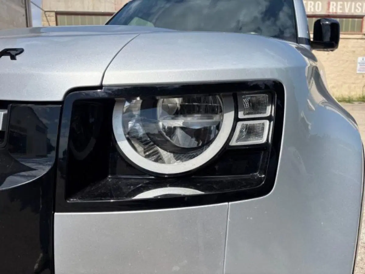 Land Rover Defender usata a Lecce (8)