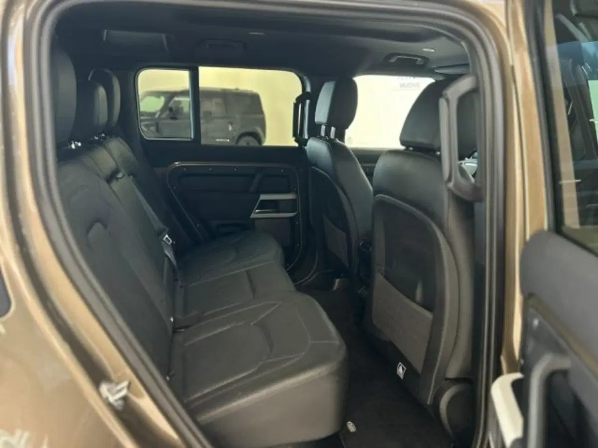 Land Rover Defender usata a Modena (5)
