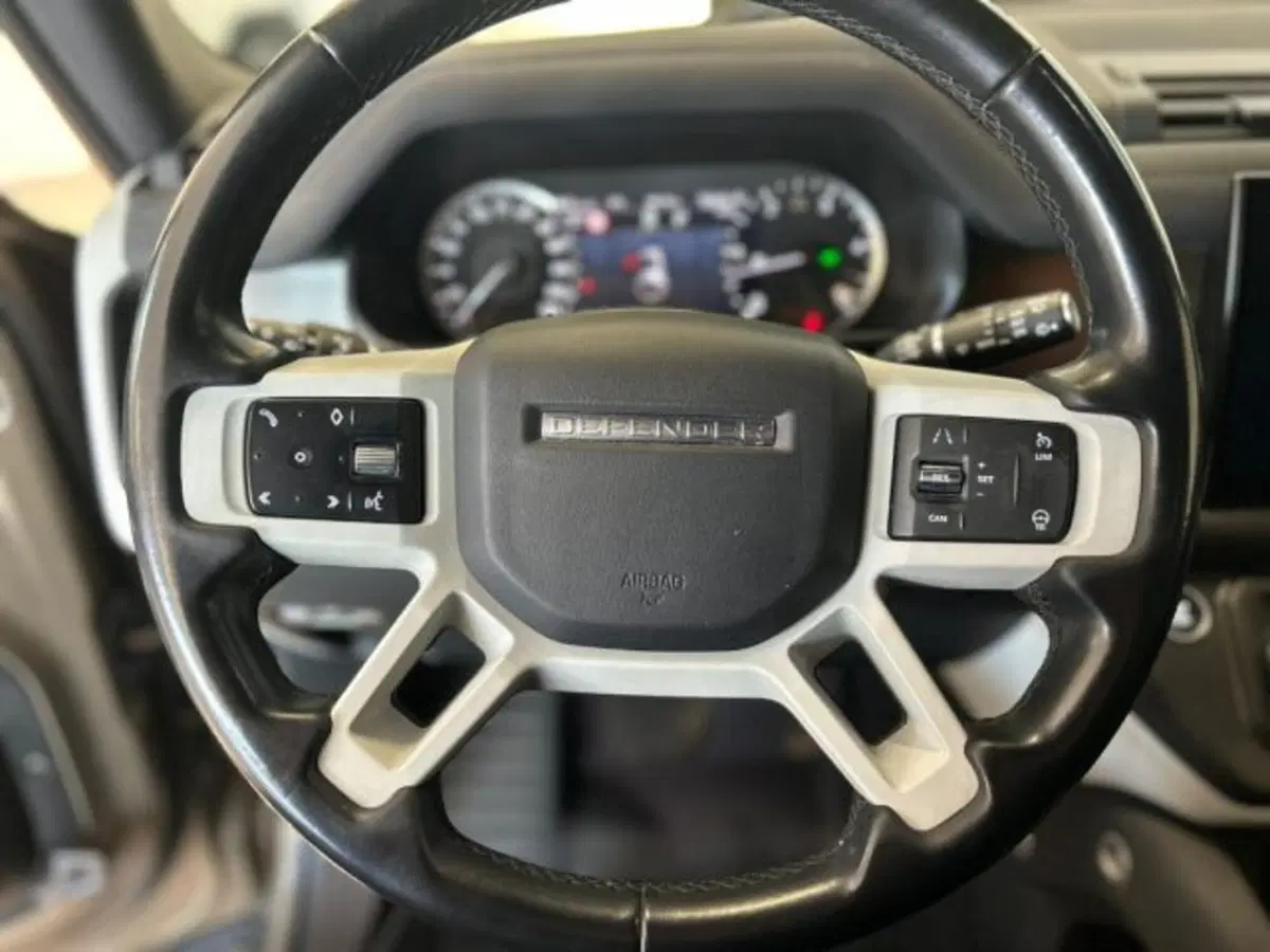 Land Rover Defender usata a Modena (7)