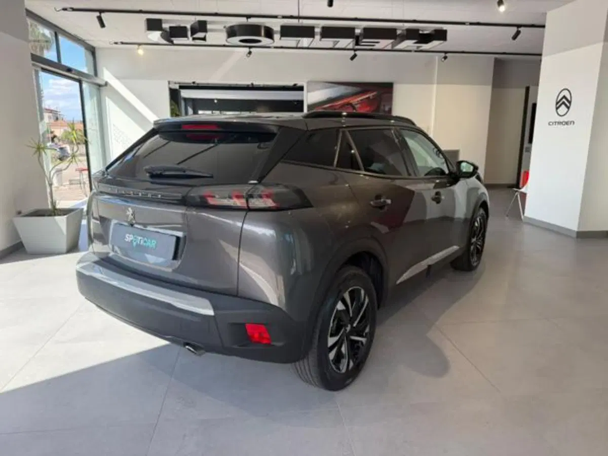 Peugeot 2008 usata a Salerno (4)