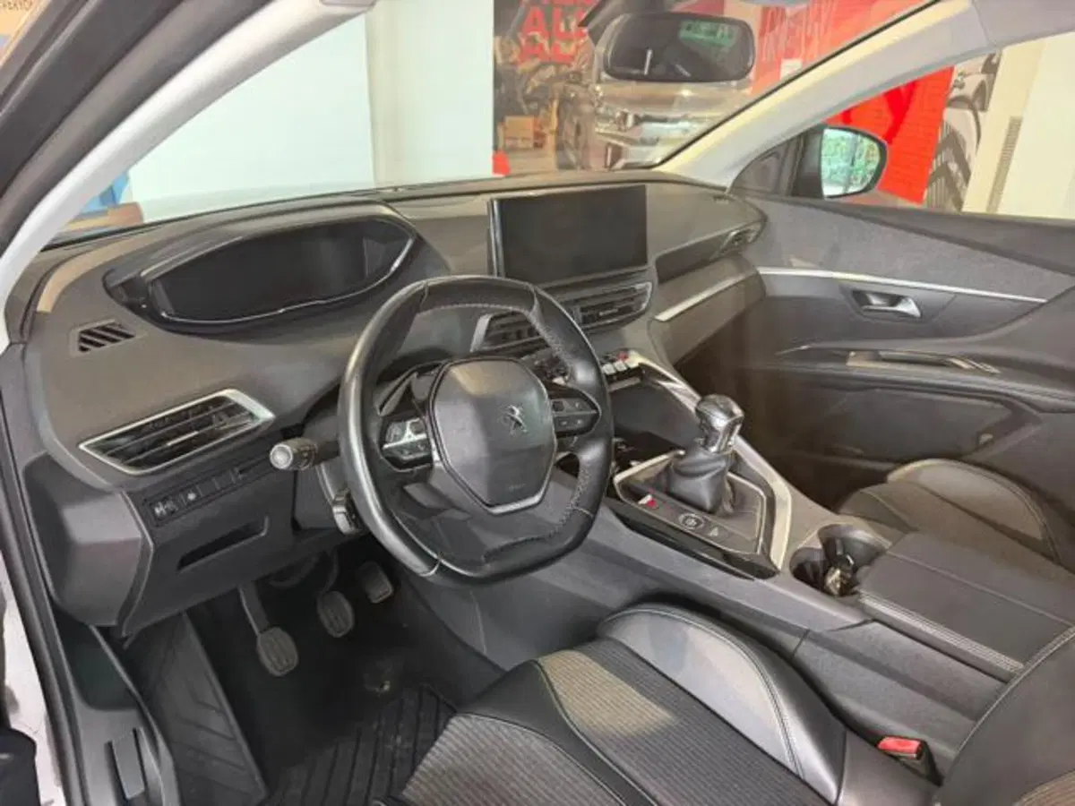 Peugeot 3008 usata a Salerno (10)