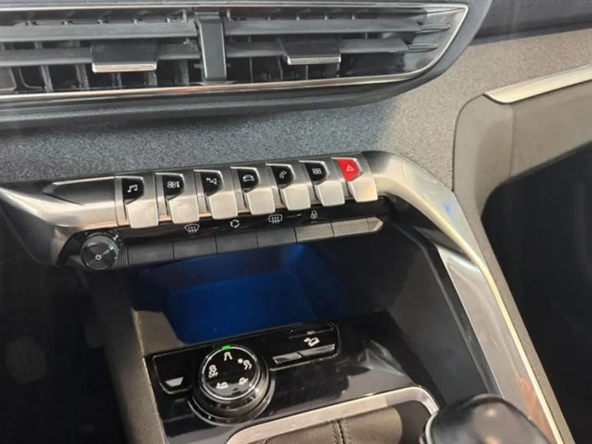 Peugeot 3008 usata a Salerno (17)